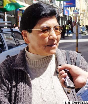 MARTHA FERNÁNDEZ