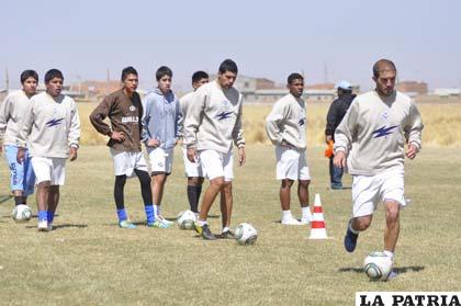 Los futbolistas de San José están en óptimas condiciones y dispuestos a seguir cosechando puntos