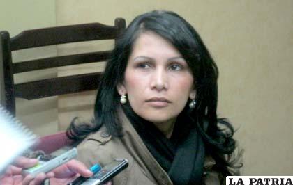 Claudia Torres asegura que el caso del exgeneral Sanabria debería continuar en investigación /ANF