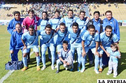 Jugadores de Bolívar con la premisa de vencer a Universitario (foto: APG)