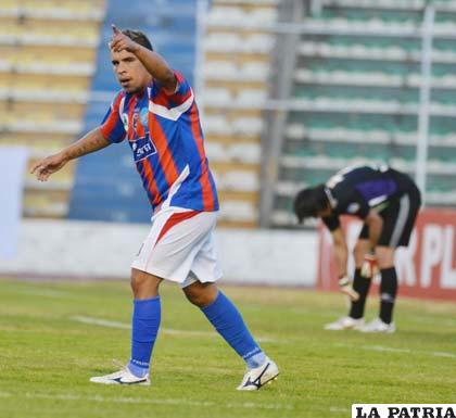 Marcos Ovejero, goleador de La Paz FC (foto: APG)