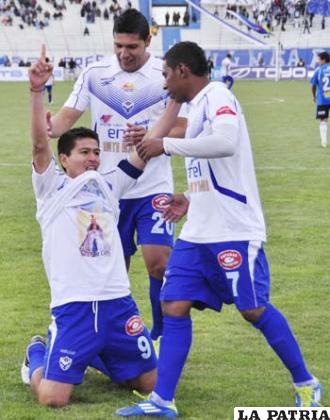 Saucedo, Ruiz y Angola jugadores de San José