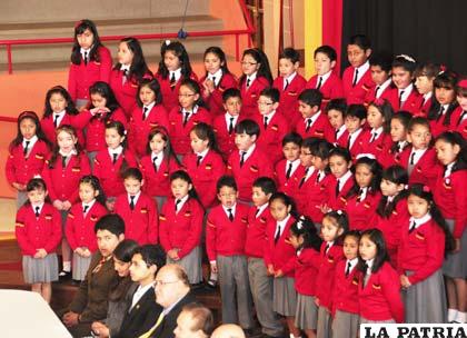 Coro del Colegio Alemán le puso el marco musical a los actos de inicio y clausura del Padmun 2012