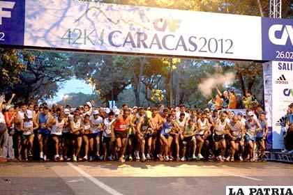 La partida de la competencia pedestre que se realizó en Caracas (foto: CAF)