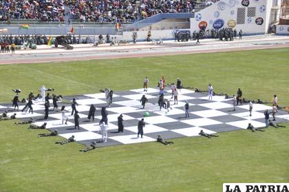 El juego de ajedrez del Regimiento Mejillones