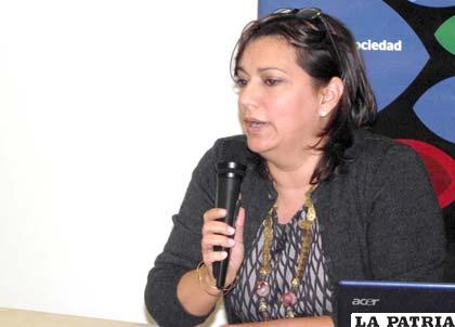 Directora ejecutiva del Instituto Prensa y Sociedad (IPYS) en Venezuela, Marienela Balbi