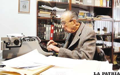 El Centro de Documentación y Biblioteca Cultural Itinerante, lleva el nombre del comunicólogo Luis Ramiro Beltrán