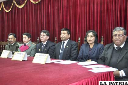 Acto de aniversario del Tribunal Electoral Departamental de Oruro (TEDO)