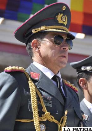 General Teddy Ayllón - COMANDANTE SEGUNDA DIVISIÓN