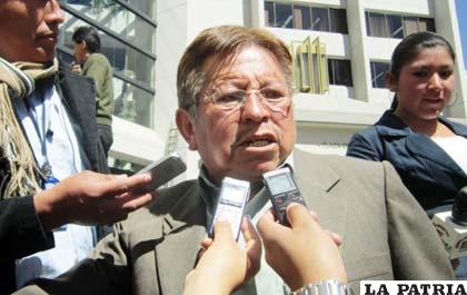 Dirigente de los gremiales da a conocer los resultados de su Ampliado Nacional realizado en la ciudad de Cochabamba