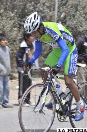 Israel Socompi, ciclista orureño