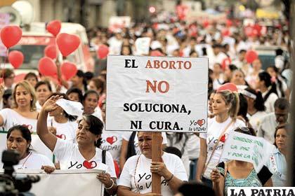 Marcha que rechaza el aborto y valora la vida