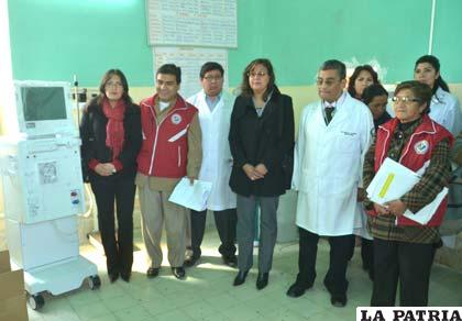 Entregan nuevo equipo de hemodiálisis en el Hospital General “San Juan de Dios”