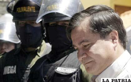 El senador opositor Roger Pinto, ya se encuentra en Brasil