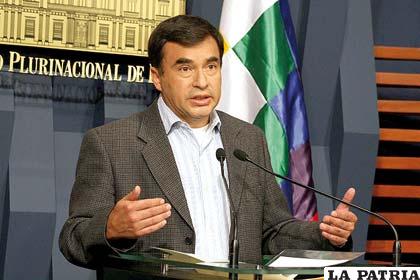Ministro Quintana espera explicación sobre la salida de Roger Pinto hacia Brasil