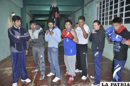 Boxeadores orureños que acudirán al certamen nacional de Tarija