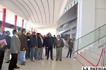 Autoridades inspeccionaron el aeropuerto