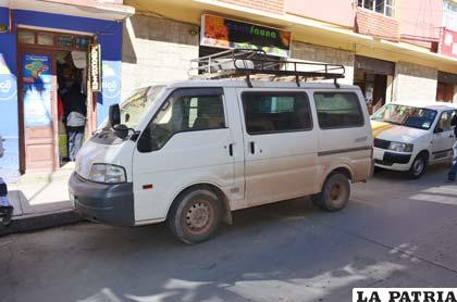 El minibús fue recuperado en inmediaciones del puente Tagarete