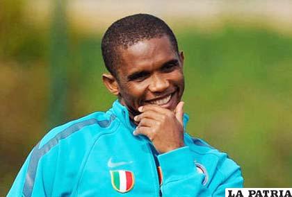 Samuel Eto’o a un paso de fichar en el Liverpool