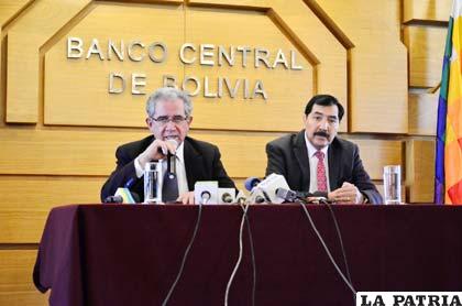 Marcelo Zabalaga, presidente del BCB, niega emisión de decreto sobre bolivianización