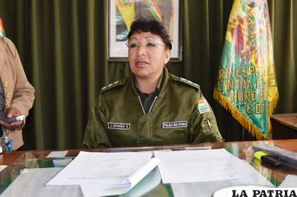 La directora de la Felcc, coronel Maritza Espinoza