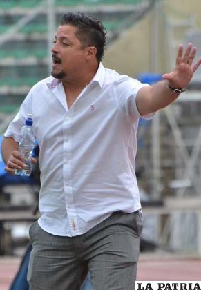 De La Torres asumió el mando en Petrolero