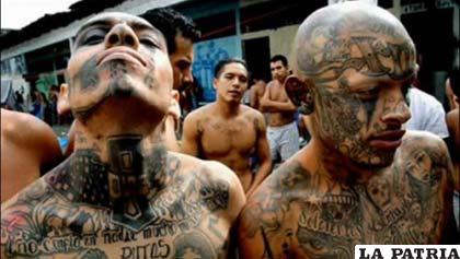 El asedio de las pandillas violentas en El Salvador es constante