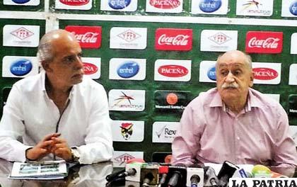 Chávez y Azkargorta durante la presentación