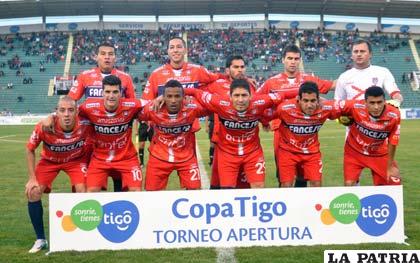 El plantel de Universitario que jugará esta tarde con Deportes Iquique