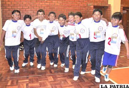 Jesús María en la rama masculina también salió primero
