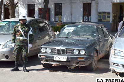 Un “BMW” con placa chilena fue incautado por el Regimiento Mejillones
