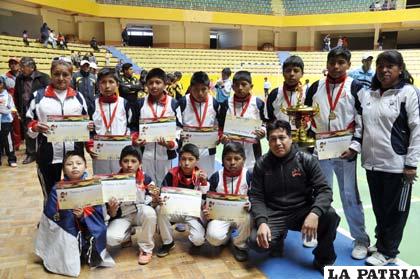 Luis Llosa, en el futsal masculino, es representante orureño