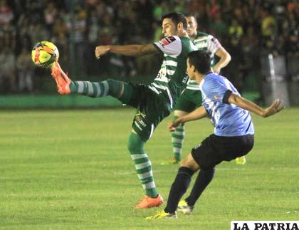 El último clásico cruceño venció Oriente Petrolero 4-3 el 04/05/2014 