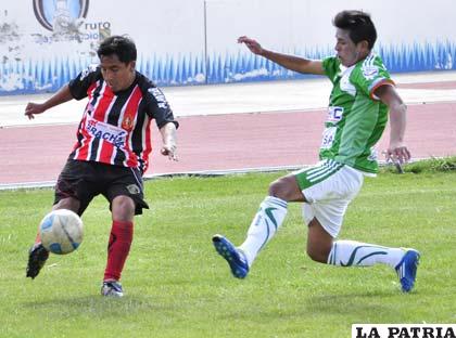 Una acción del partido en el cual venció Sur Car
