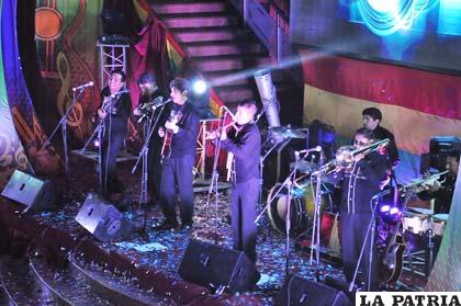 Arraigo amenizó la presentación del XXIII Festival 