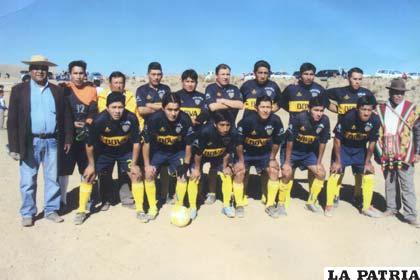 El equipo de Deportivo Vinto, campeón del certamen