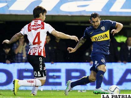 Tévez anotó para Boca pero no le alcanzó /FOXSPORTSLA.COM