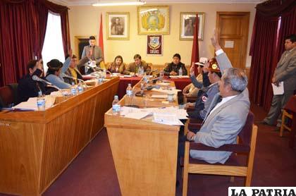 Concejales votaron unánimemente para aprobar modificación presupuestaria