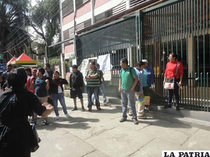 Persiste conflicto en la Universidad Mayor de San Simón /lavoz.com.bo