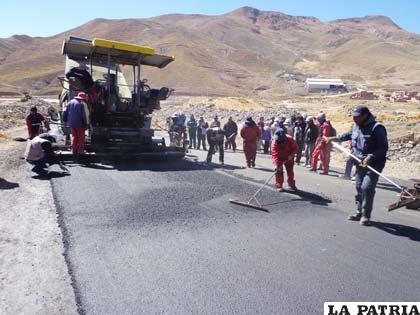 ABC tiene a su cargo la construcción de varios caminos en Oruro /Archivo