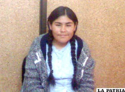 Buscan referencias para encontrar a los familiares de esta muchacha