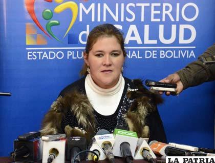 Viceministra de Salud, Carla Parada, en conferencia de prensa informó sobre el subsidio universal prenatal /ABI