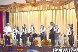 La participación de Ensamble Suzuki fue del agrado del público