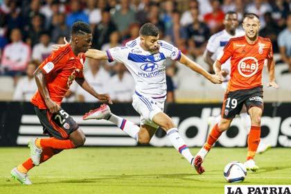 La acción del partido que disputaron Lyon y Lorient /as.com