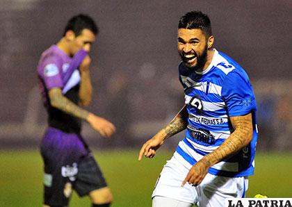 Matías Mirabaje anotó tres goles en el partido