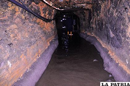 Aguas ácidas de la mina San José