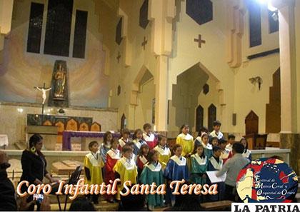 Una de las presentaciones del Coro Infantil Santa Teresa de La Paz