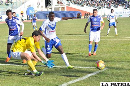 Carlos Lampe en el arco de Sport Boys estuvo acertado