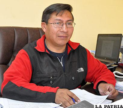 Eduardo Ortiz, director del Programa de la Cuenca del Lago Poopó