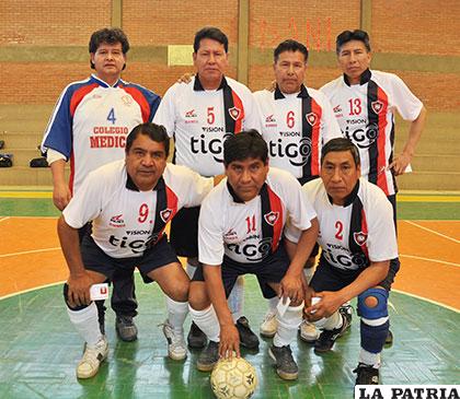 Los integrantes de Médicos 